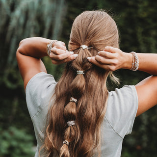 K'lani Glimmer Hair Tie Bracelets | Pearl + Mother-of-Pearl Clover 5-Pack